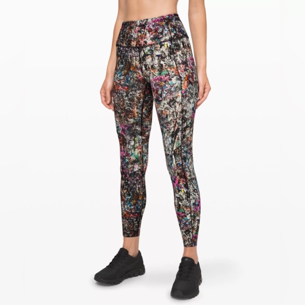 Lululemon women’s Fast and Free Tight 25” multicolor